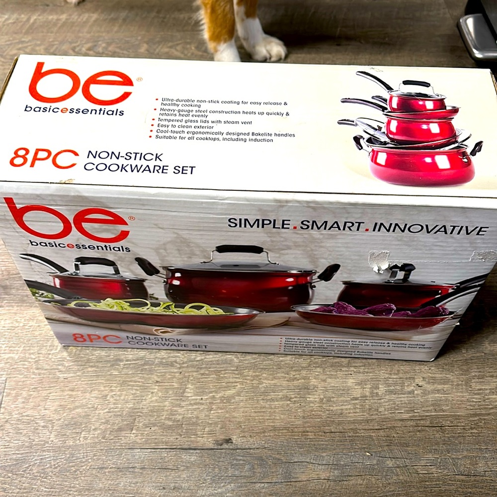BeBasicEssentials 8PC Non-Stick CookWare Set